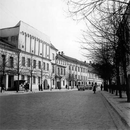 Начало ул. М.Горького (Пилес)