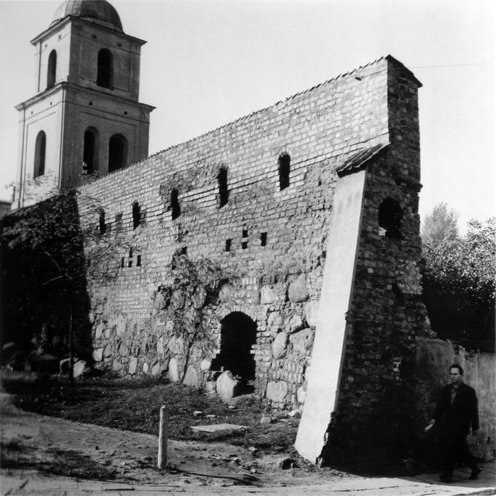 Фрагмент городской стены и колокольня церкви Св. Духа. 1966 г.