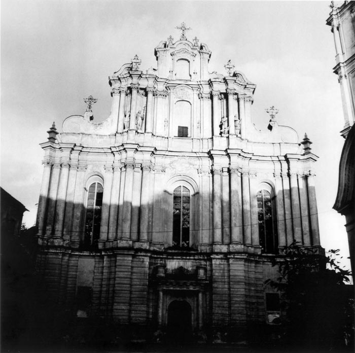 Центральный фасад костела Св. Иоаннов. 1965 г.