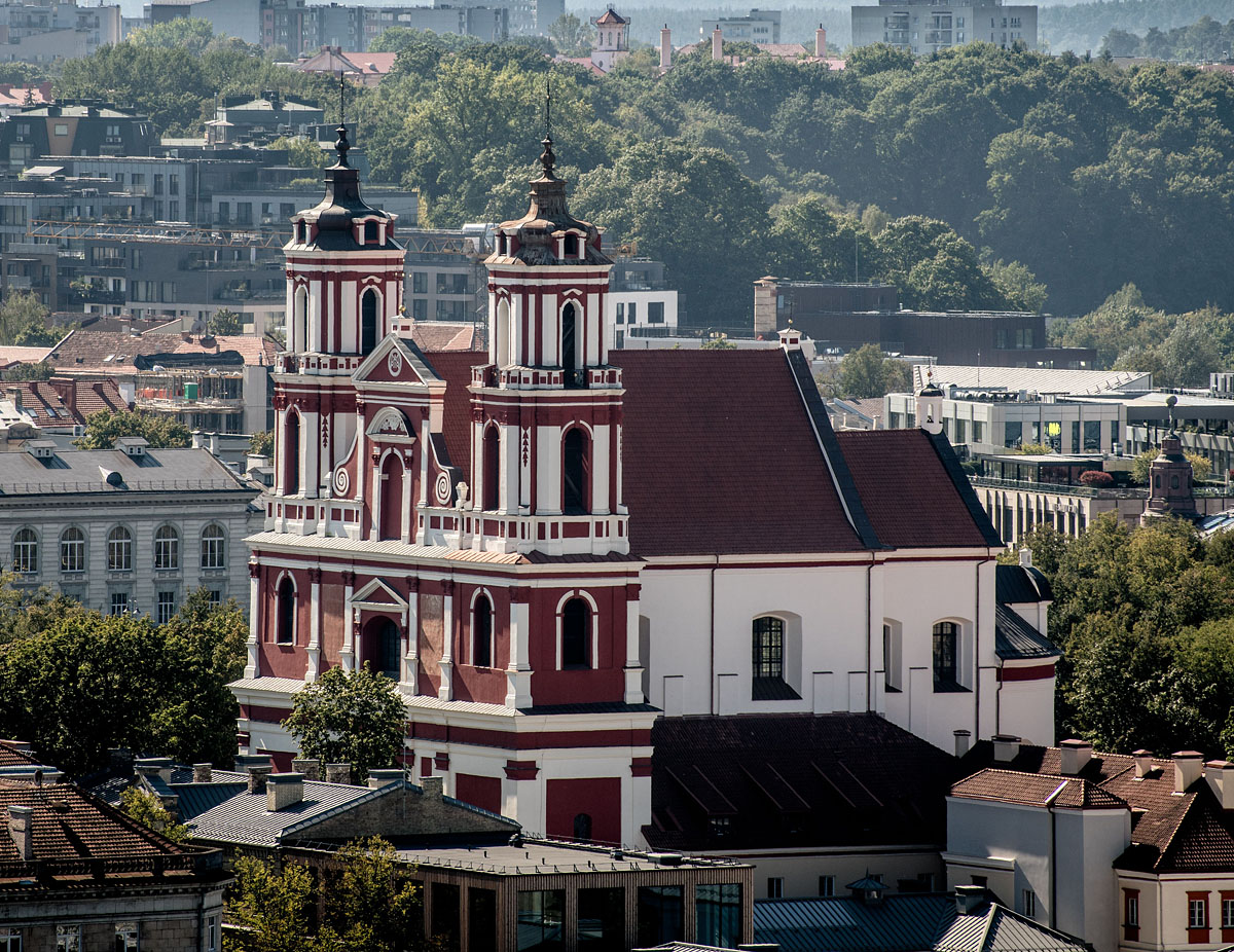 Vilnius Church of St. Philip and St. Jacob.jpg