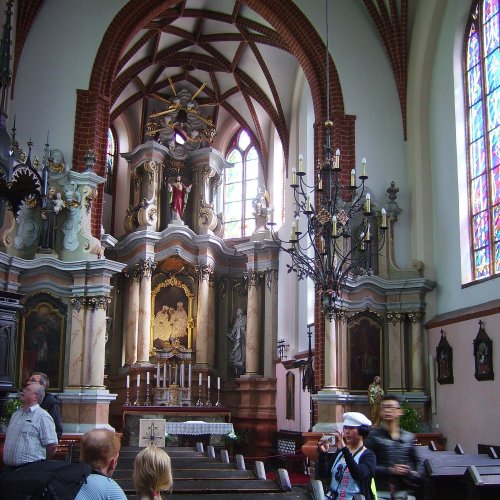 Внутреннее убранство костела