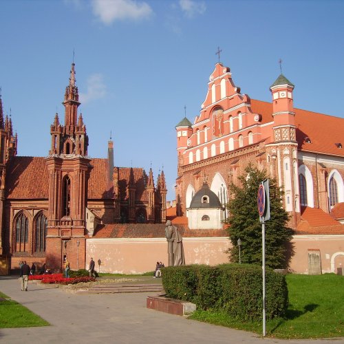 Костелы Св. Анны и Бернардинский